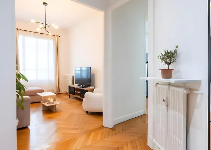 Azur Elegance Air Conditioning 8 Min Sleeps 6 * Nice