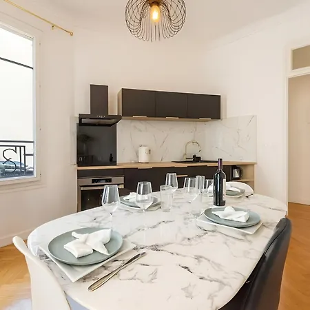 Azur Elegance Air Conditioning 8 Min Sleeps 6