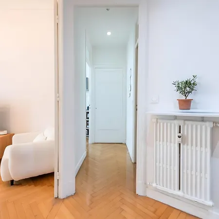 Azur Elegance Air Conditioning 8 Min Sleeps 6