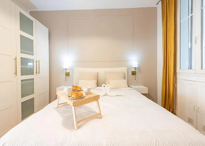 Azur Elegance Air Conditioning 8 Min Sleeps 6