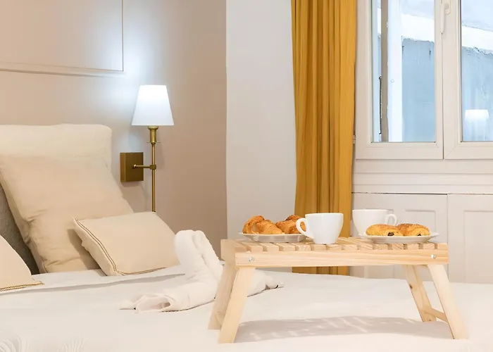 Apartmán Azur Elegance Air Conditioning 8 Min Sleeps 6